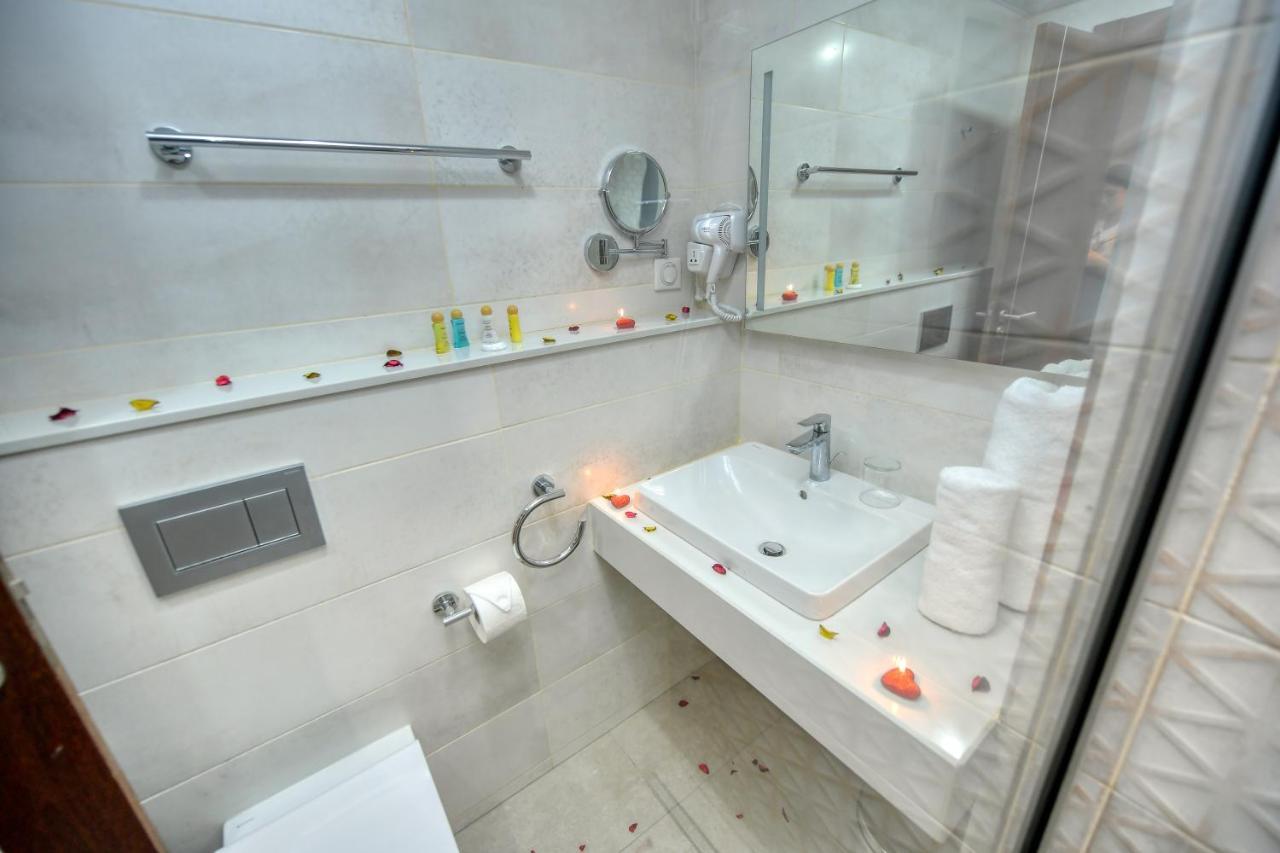 Le Palme Hotel Оран Екстериор снимка